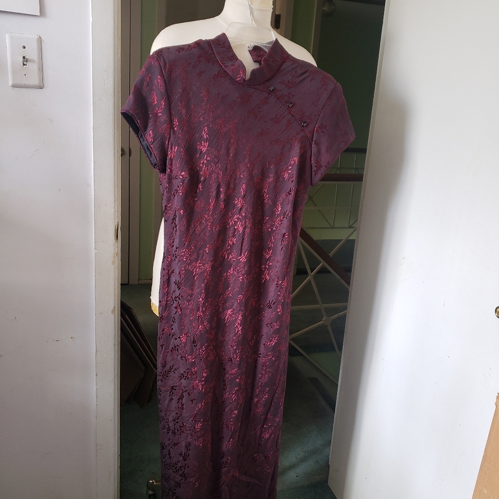 Dress - Picture 4 of 11